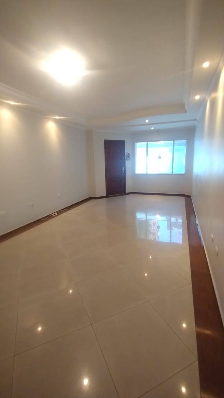 Casa, 3 quartos, 130 m² - Foto 2