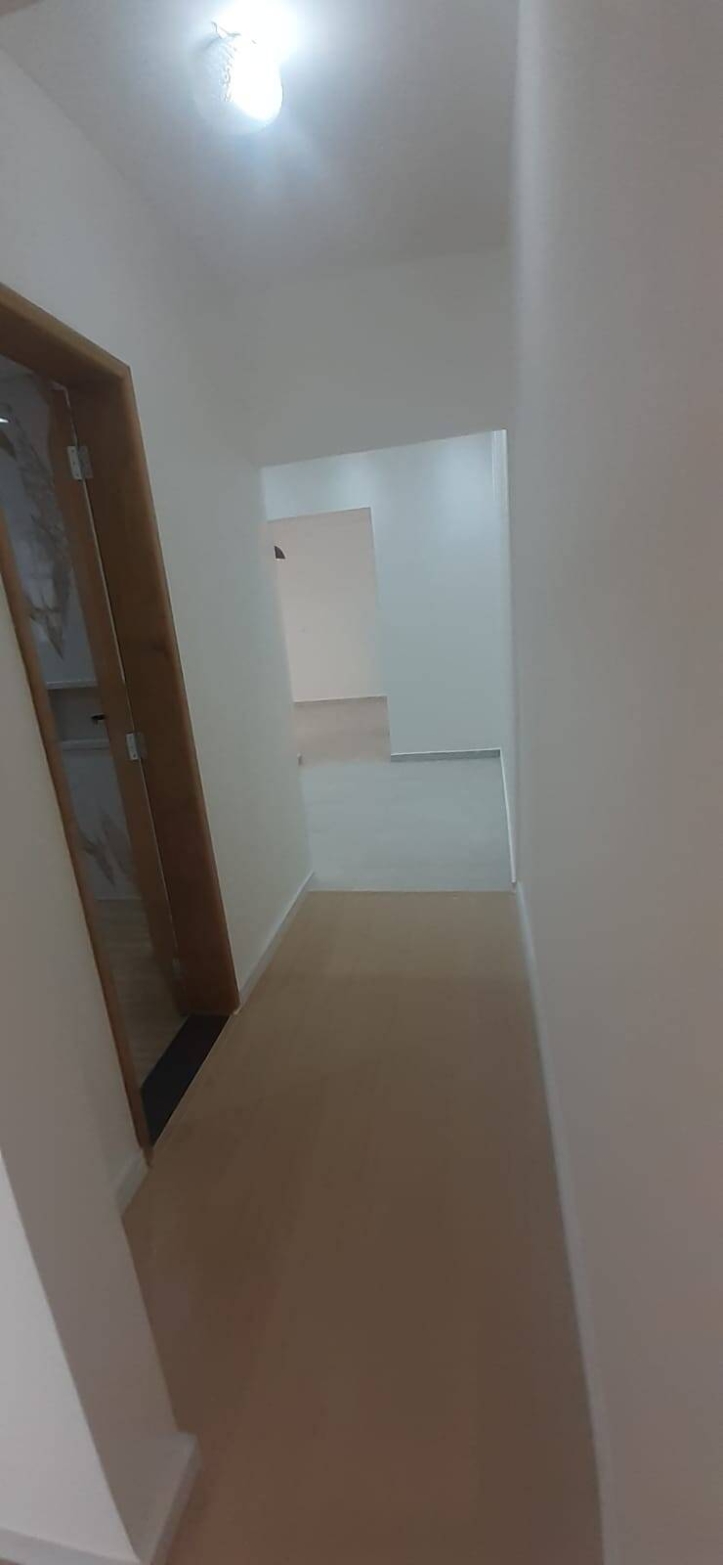 Casa à venda com 3 quartos, 250m² - Foto 18