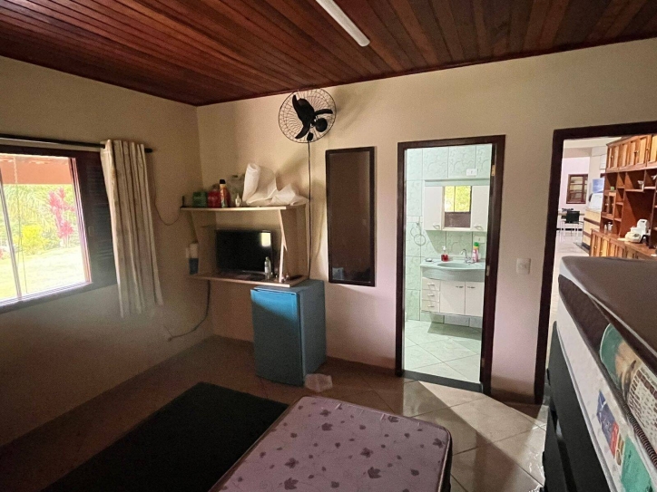 Chácara à venda com 4 quartos, 380m² - Foto 10