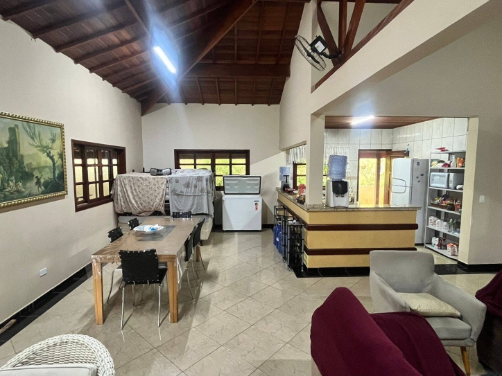 Chácara à venda com 4 quartos, 380m² - Foto 4
