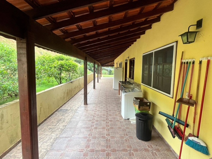 Chácara à venda com 4 quartos, 380m² - Foto 30