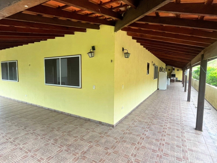 Chácara à venda com 4 quartos, 380m² - Foto 32