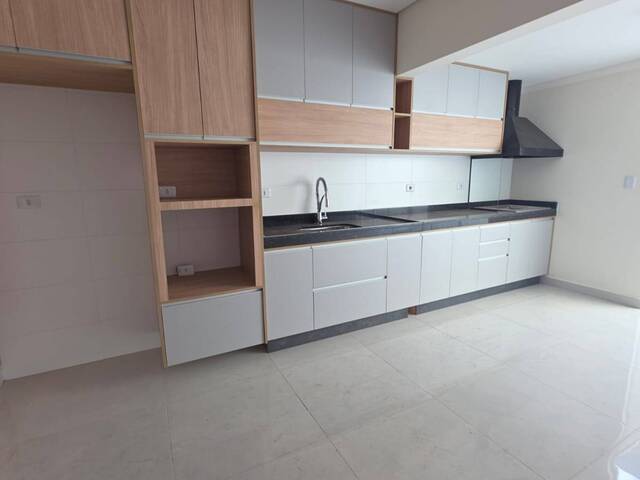 Sobrado para Venda em Santo André - 4
