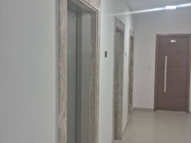 Apartamento para Venda em Praia Grande - 5