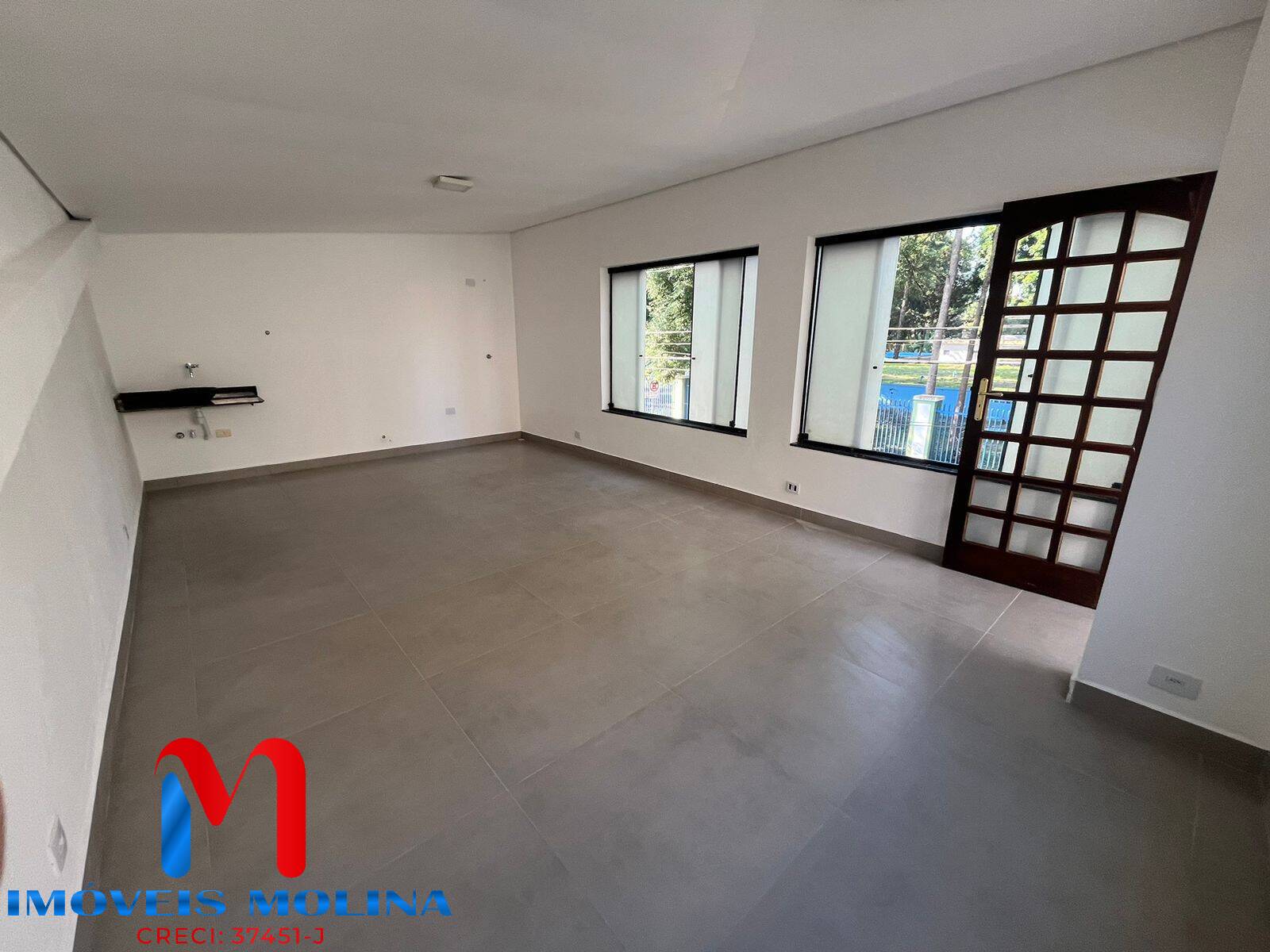 Casa à venda e aluguel com 3 quartos, 240m² - Foto 7