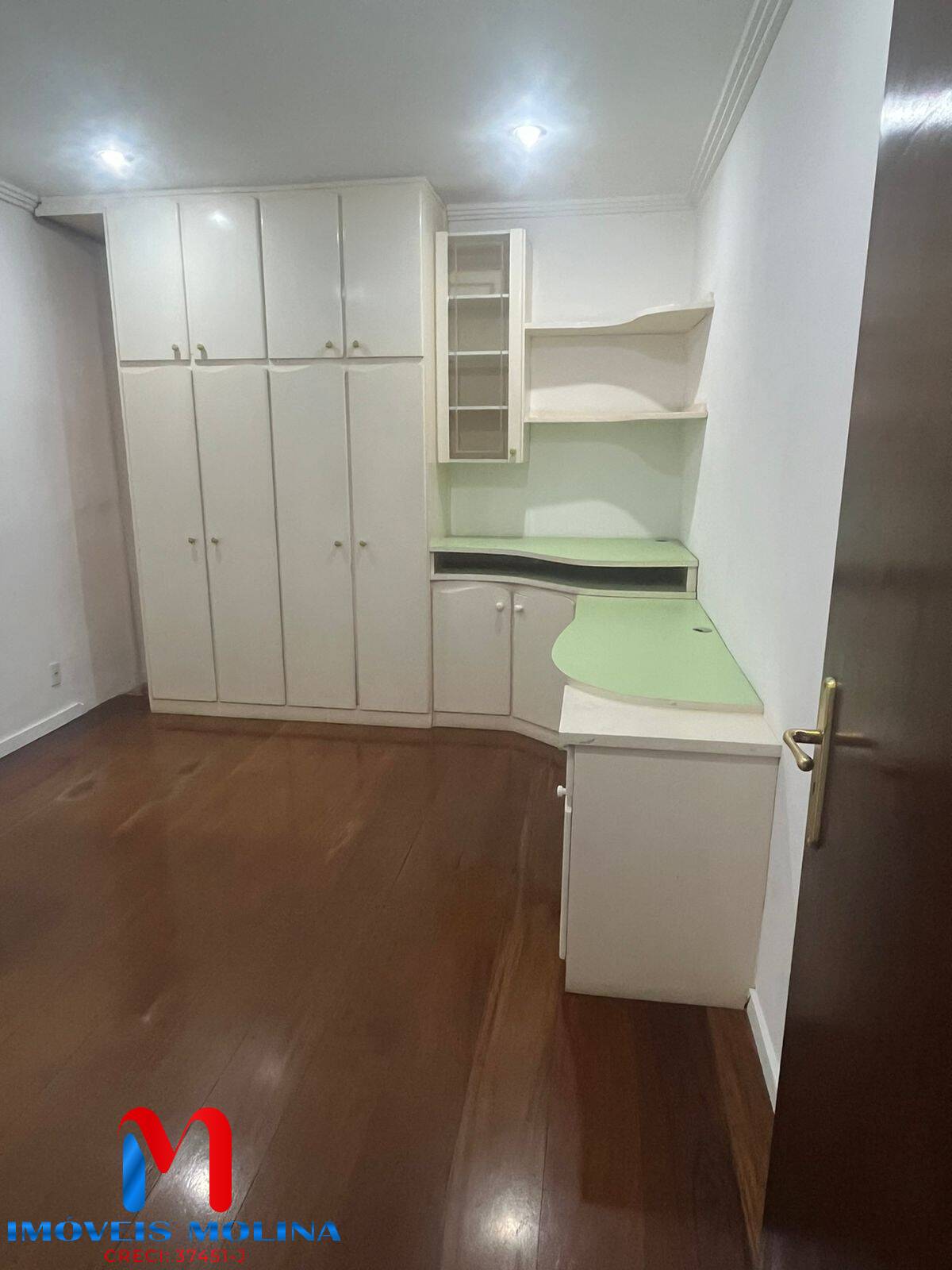 Casa à venda e aluguel com 3 quartos, 240m² - Foto 21