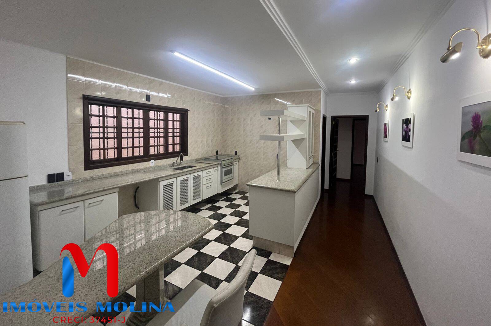 Casa à venda e aluguel com 3 quartos, 240m² - Foto 19