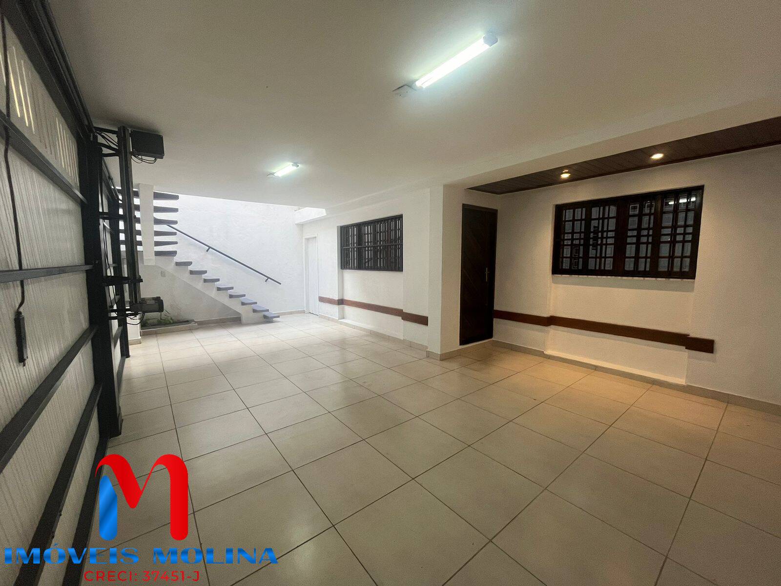 Casa à venda e aluguel com 3 quartos, 240m² - Foto 10