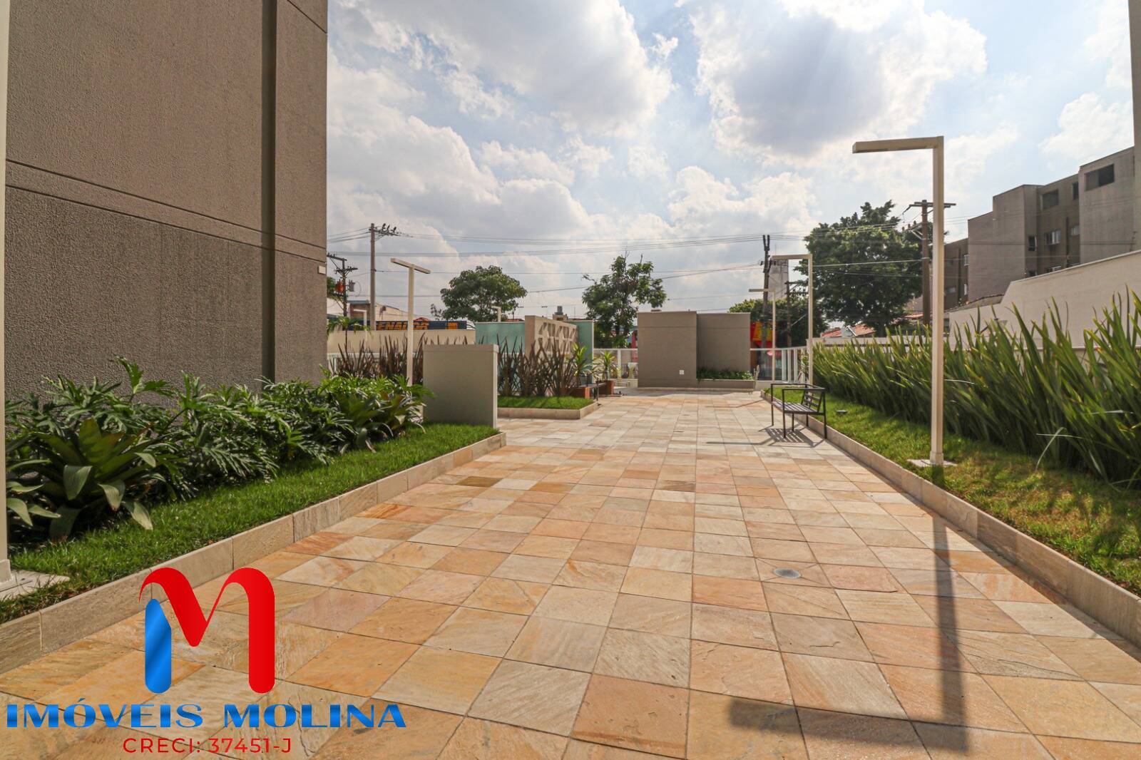 Apartamento à venda com 2 quartos, 83m² - Foto 2