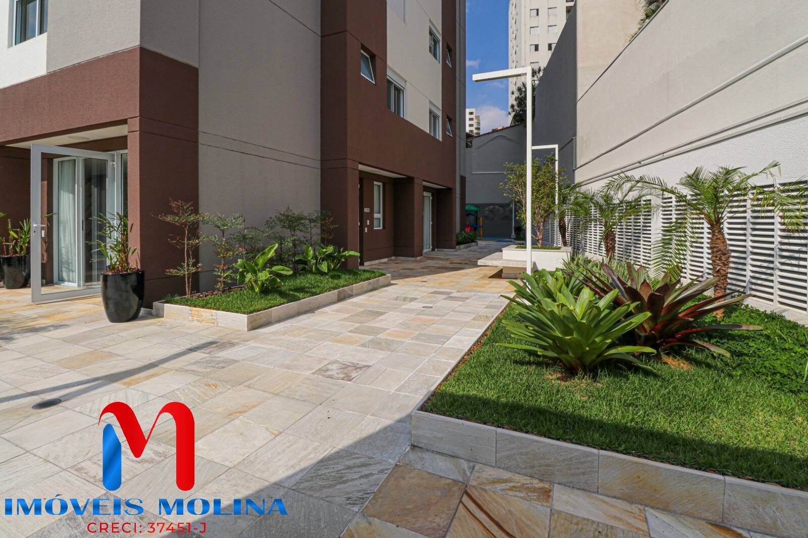Apartamento à venda com 2 quartos, 83m² - Foto 3