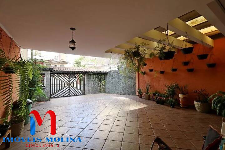 Casa, 3 quartos, 195 m² - Foto 1