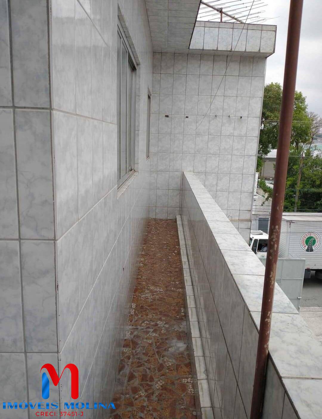 Casa para alugar com 2 quartos, 60m² - Foto 2
