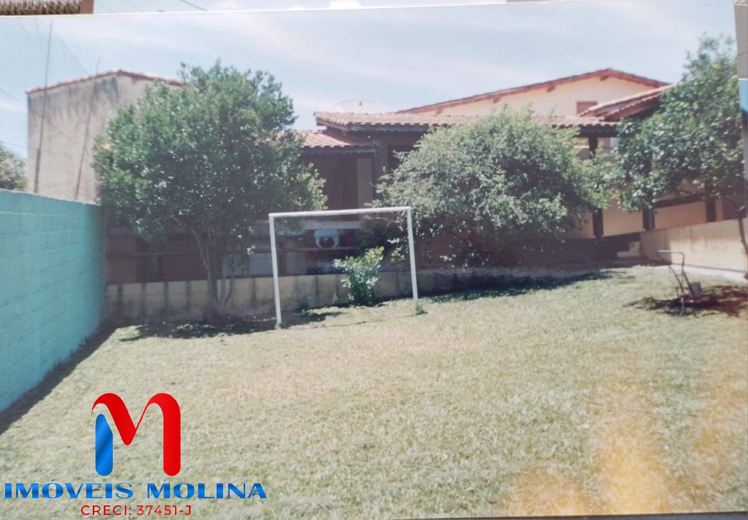 Casa à venda com 3 quartos, 500m² - Foto 2
