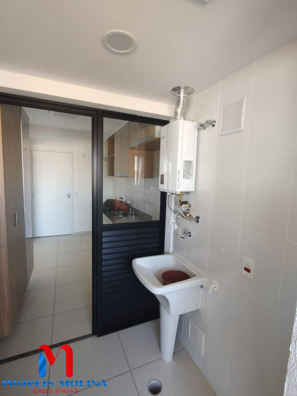Apartamento para alugar com 3 quartos, 101m² - Foto 11
