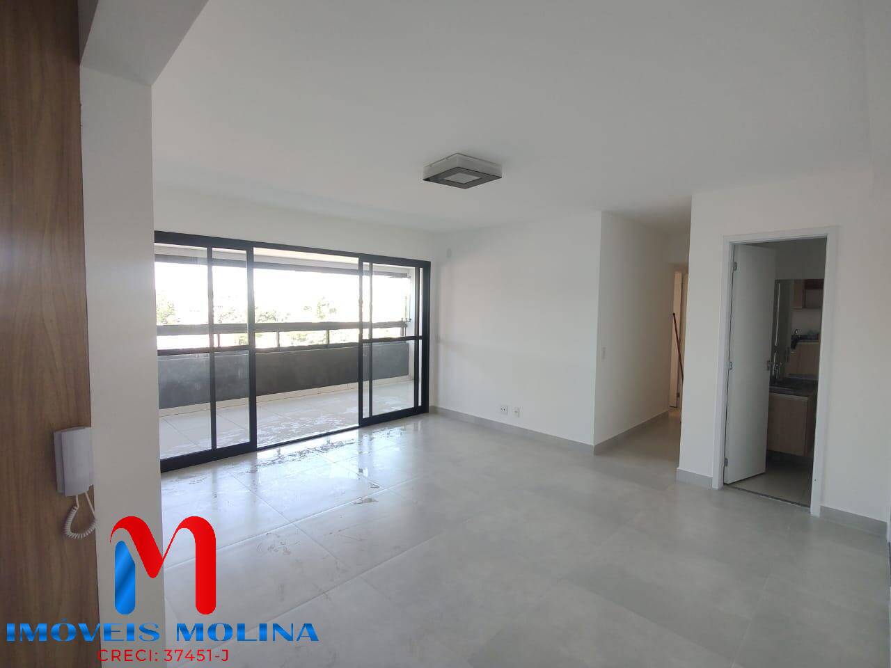 Apartamento para alugar com 3 quartos, 101m² - Foto 5