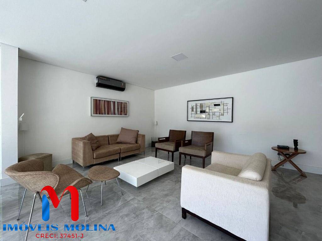 Casa à venda e aluguel com 7 quartos, 628m² - Foto 12