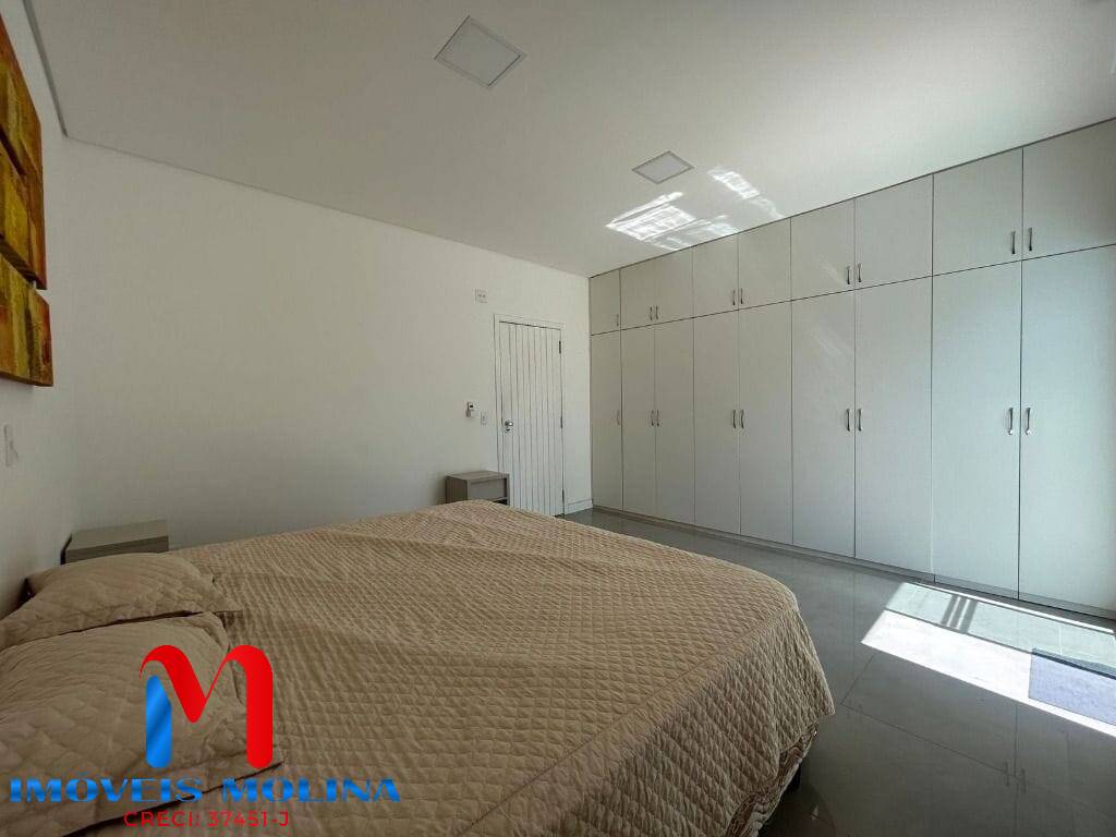 Casa à venda e aluguel com 7 quartos, 628m² - Foto 28