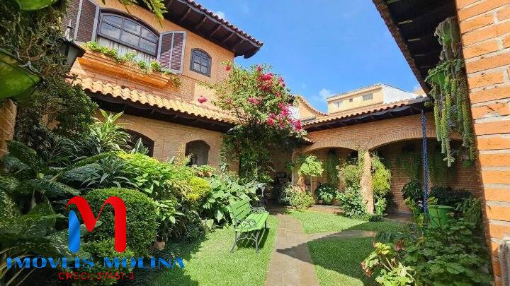 Sobrado, 5 quartos, 761 m² - Foto 1