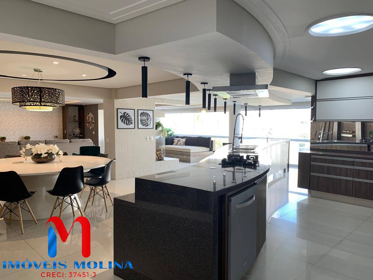 Apartamento para alugar com 3 quartos, 304m² - Foto 1