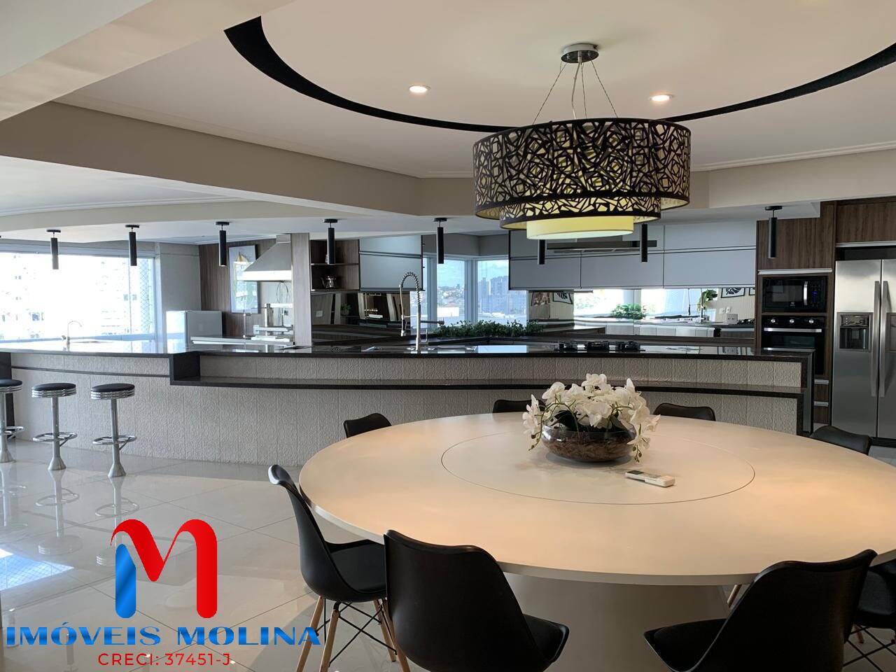 Apartamento para alugar com 3 quartos, 304m² - Foto 5