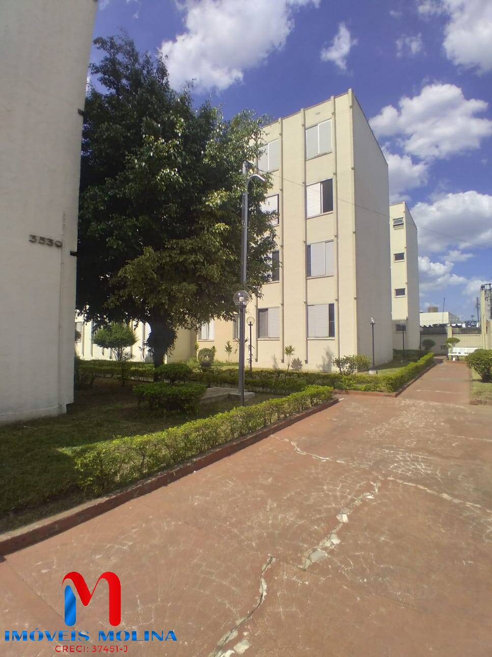Apartamento à venda com 2 quartos, 50m² - Foto 2