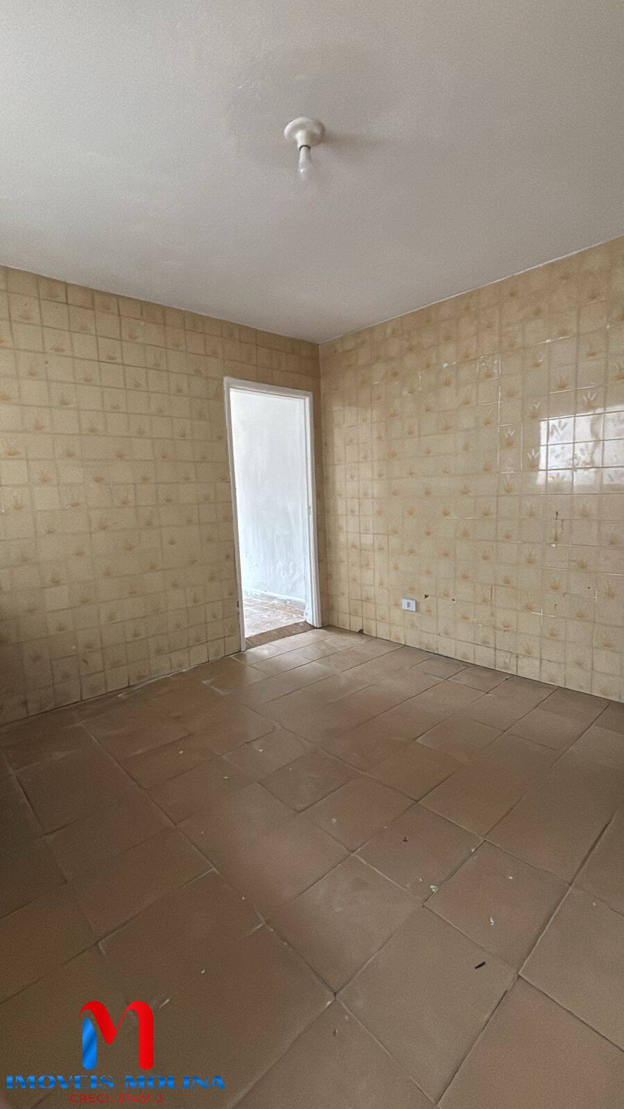 Casa para alugar com 2 quartos, 100m² - Foto 7
