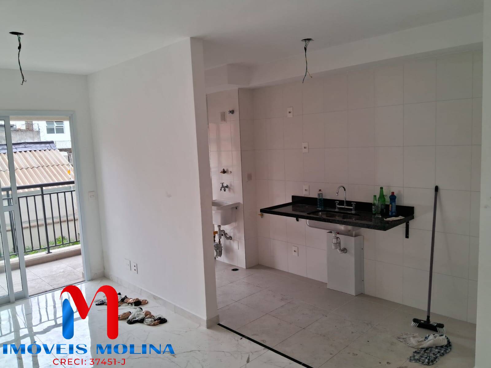 Apartamento à venda com 2 quartos, 73m² - Foto 3