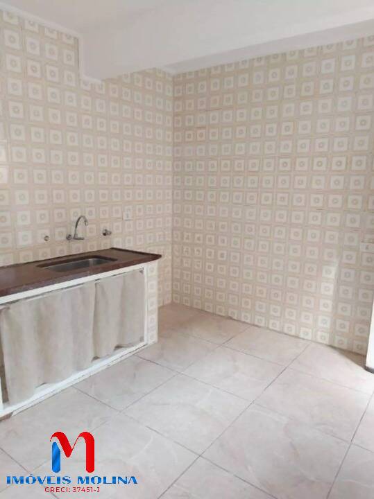 Casa para alugar com 2 quartos, 130m² - Foto 1