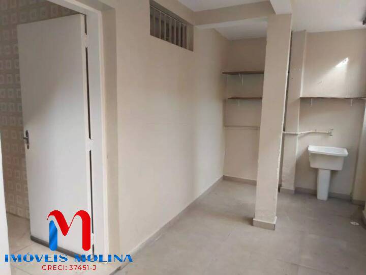 Casa para alugar com 2 quartos, 130m² - Foto 8