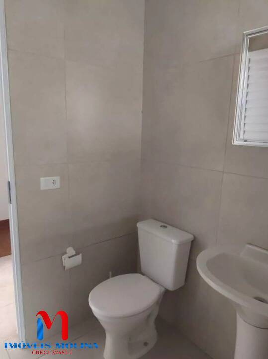 Casa para alugar com 2 quartos, 130m² - Foto 7