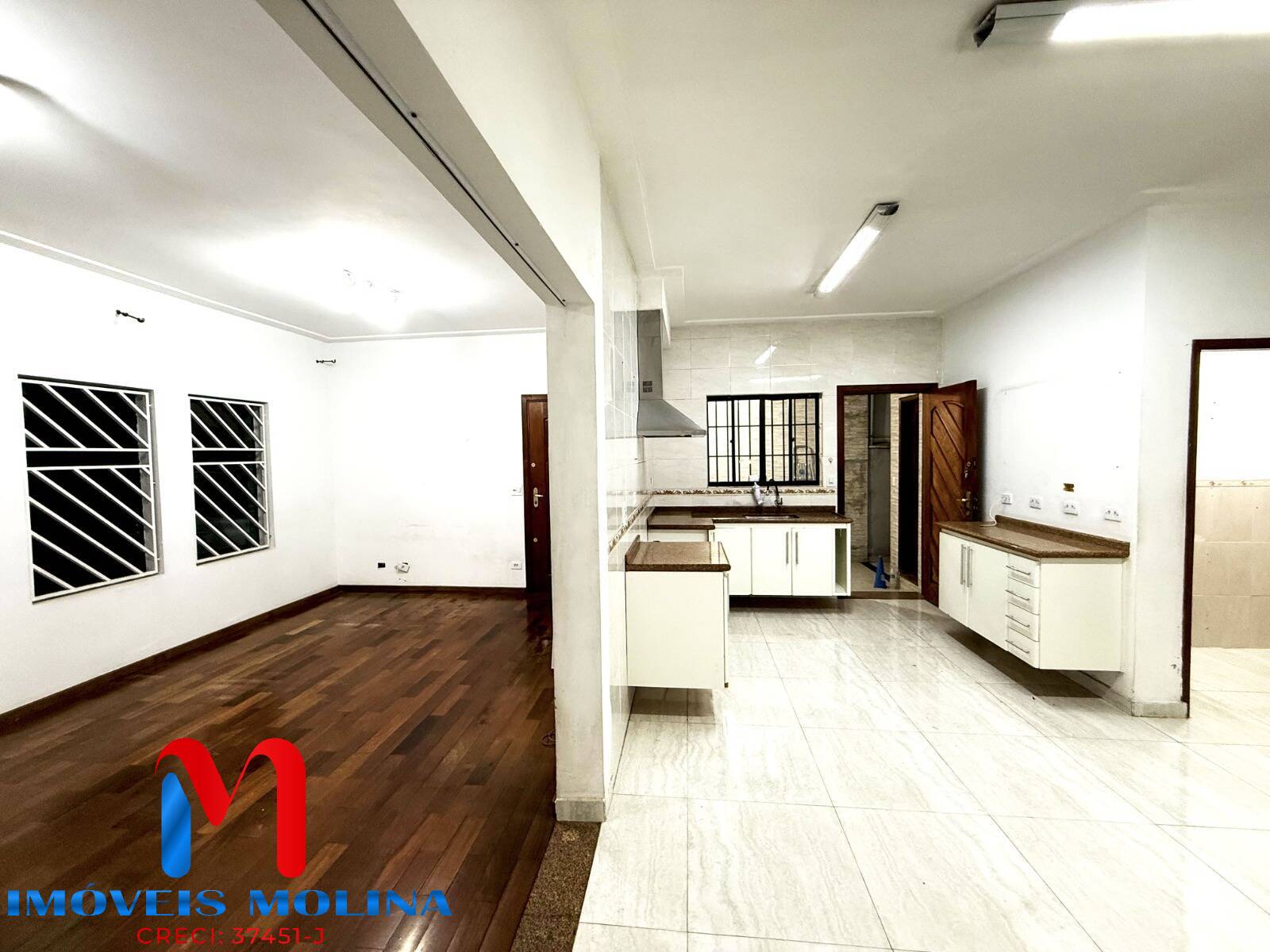 Casa, 3 quartos, 210 m² - Foto 1