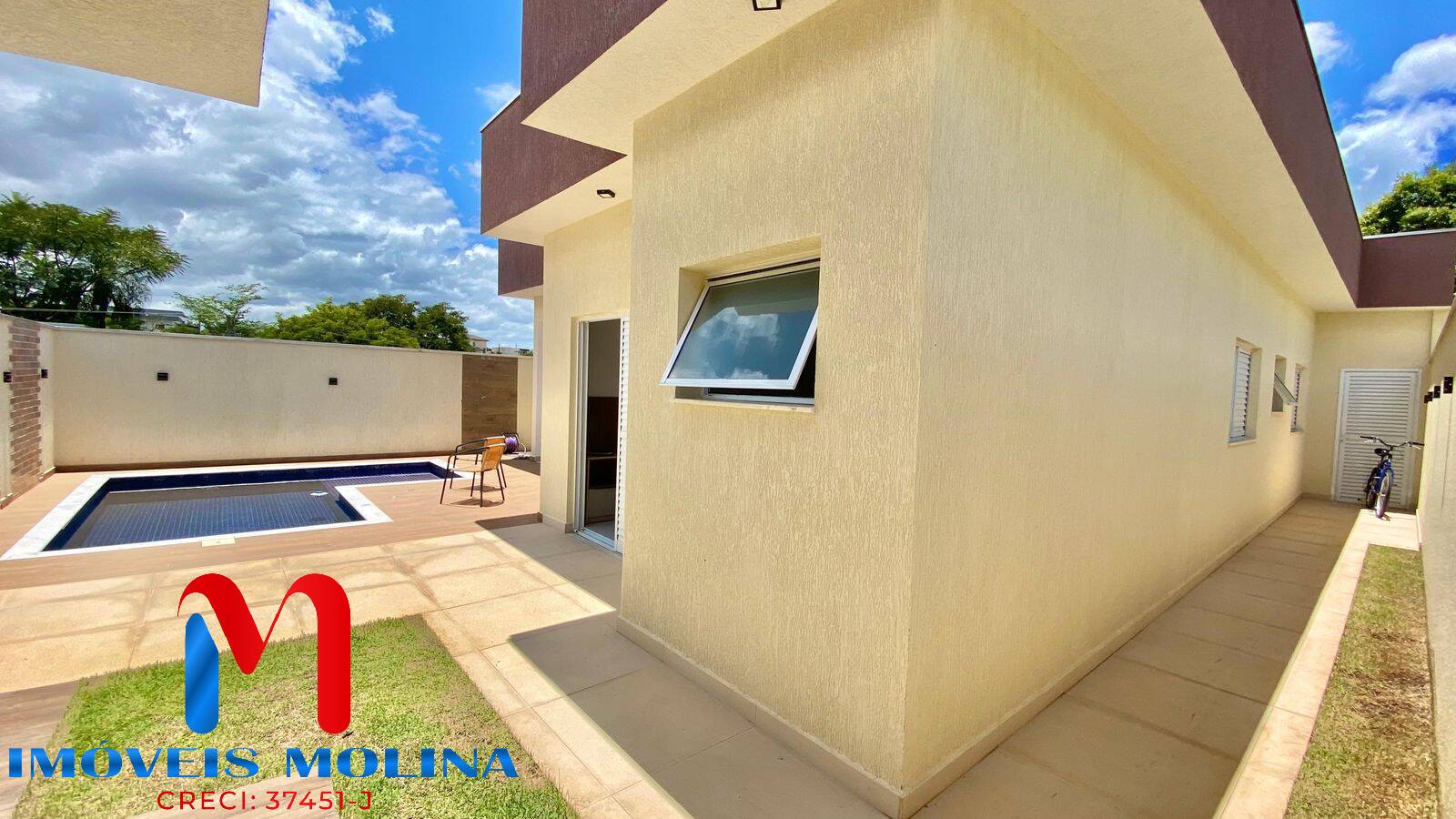 Casa à venda com 3 quartos, 165m² - Foto 4