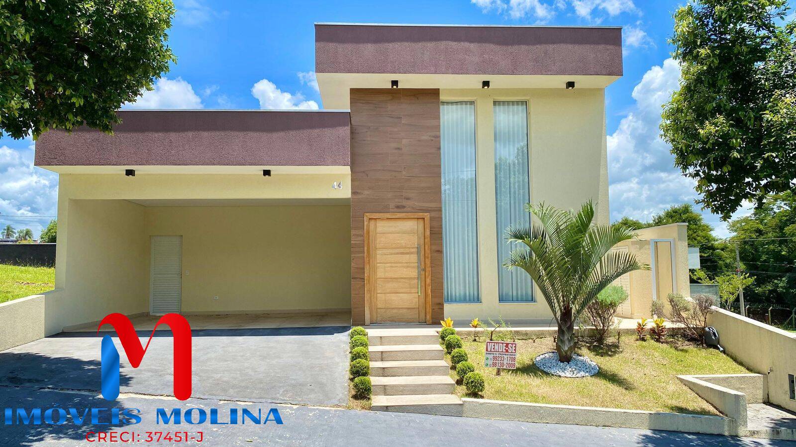 Casa à venda com 3 quartos, 165m² - Foto 1