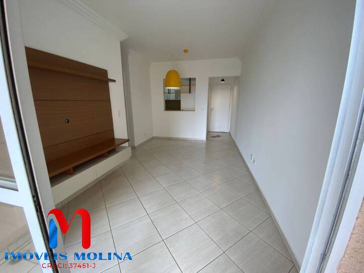 Apartamento para alugar com 2 quartos, 65m² - Foto 3