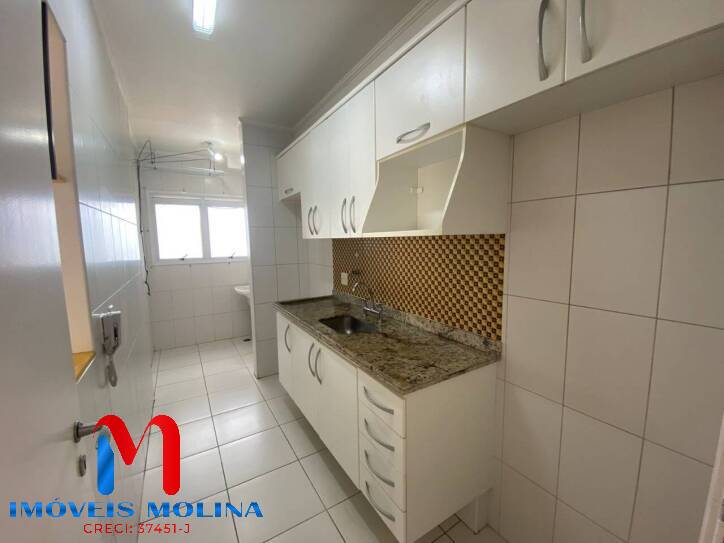 Apartamento para alugar com 2 quartos, 65m² - Foto 8