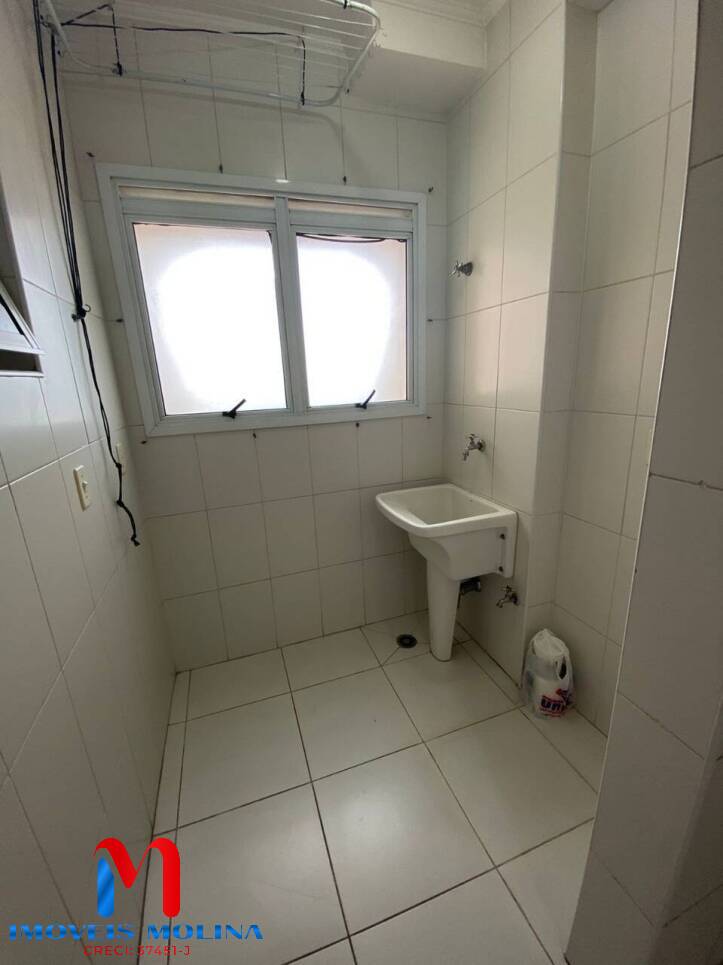 Apartamento para alugar com 2 quartos, 65m² - Foto 9
