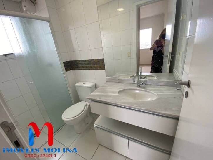 Apartamento para alugar com 2 quartos, 65m² - Foto 13